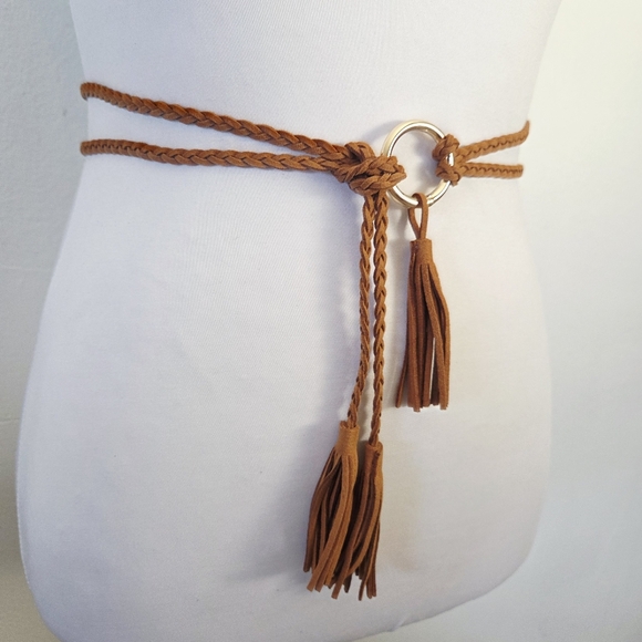 Braided brown belt with tassel decor - Picture 6 of 8